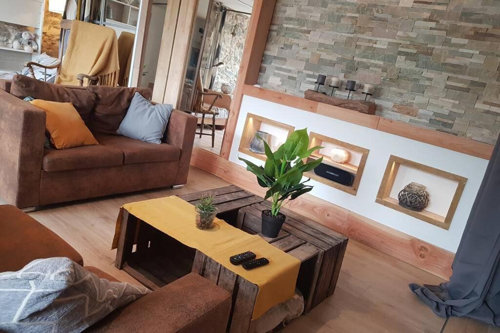 L'Idyllique - Studio Prive Sous Maison Saint-Didier-sur-Beaujeu 외부 사진